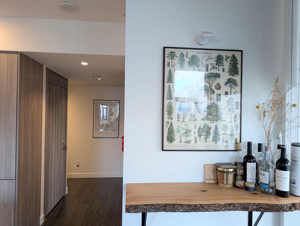 listing image 1102622834333927039