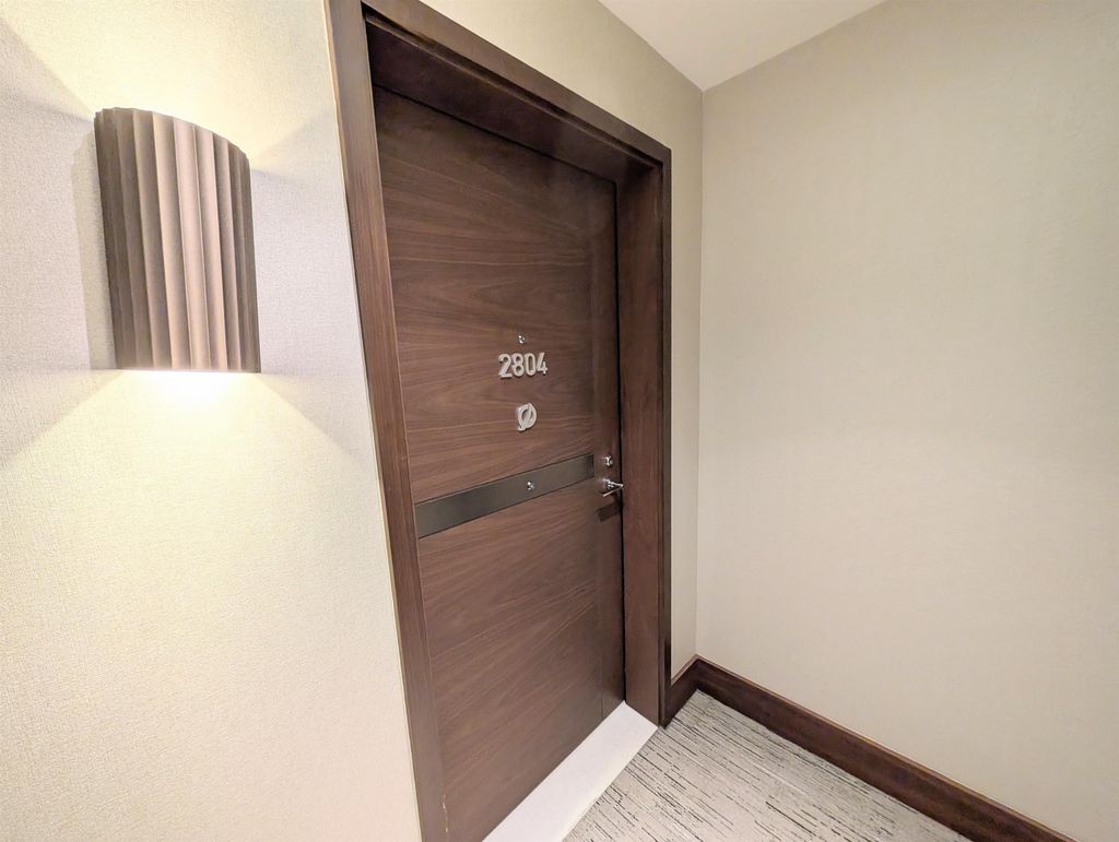 listing image 1107419800292690399