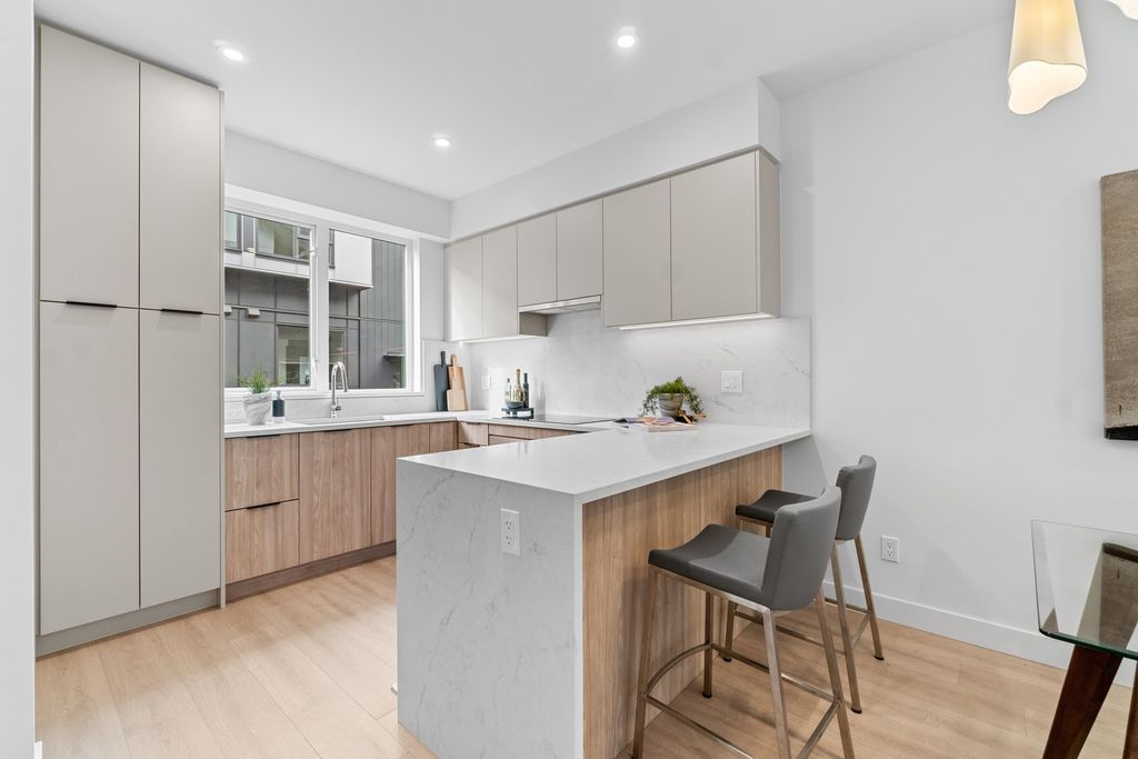 listing image 1103723955725134554