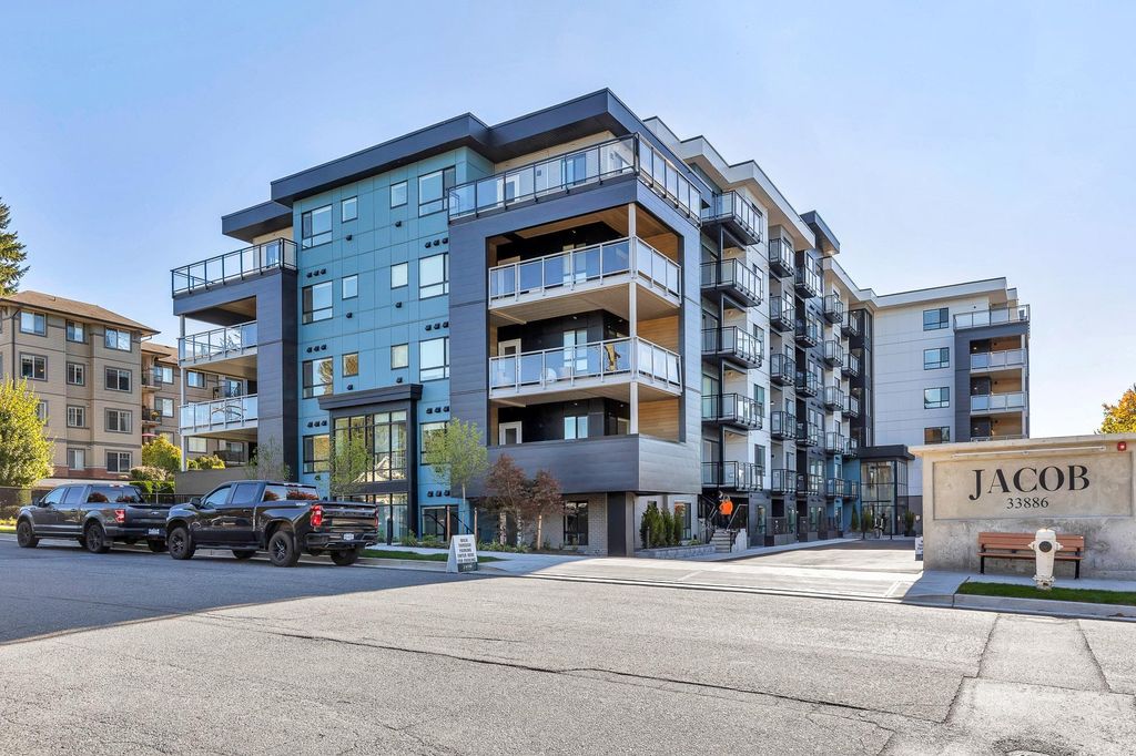 Photo of 33886 Pine Street #304, Abbotsford, BC V2S 0N9 (MLS # R3096508)
