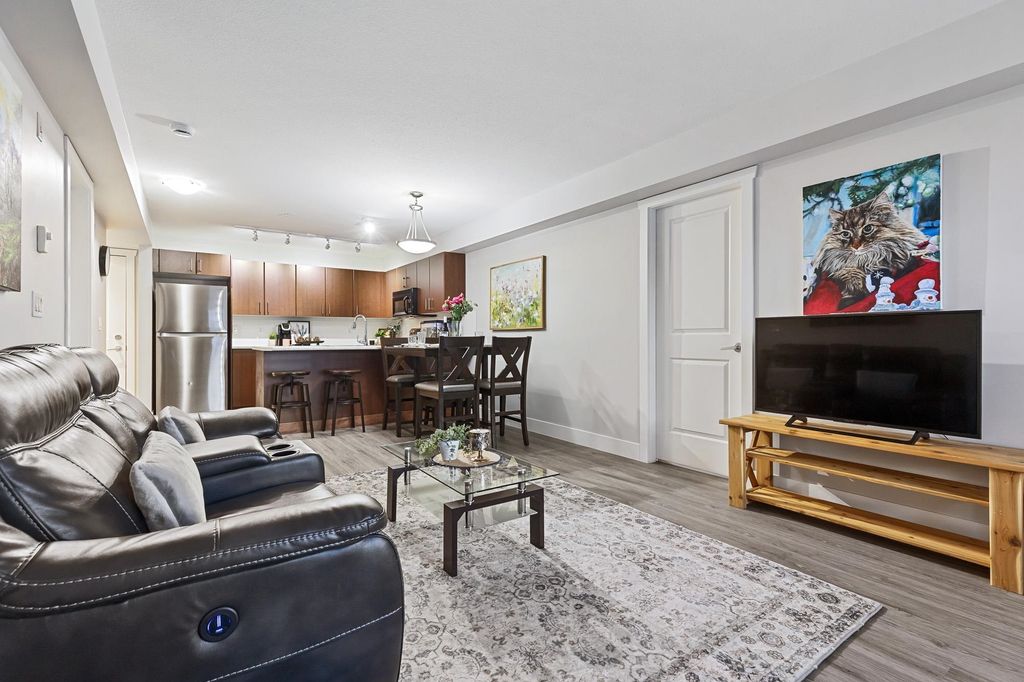 Photo of 45555 Yale Road #101, Chilliwack, BC V2P 0A9 (MLS # R3103509)