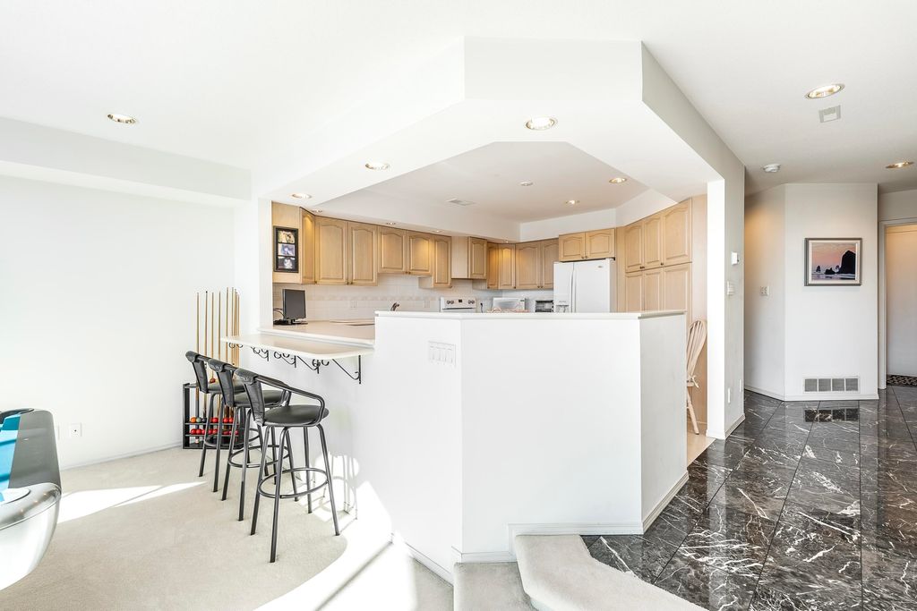 listing image 1100368328533655216