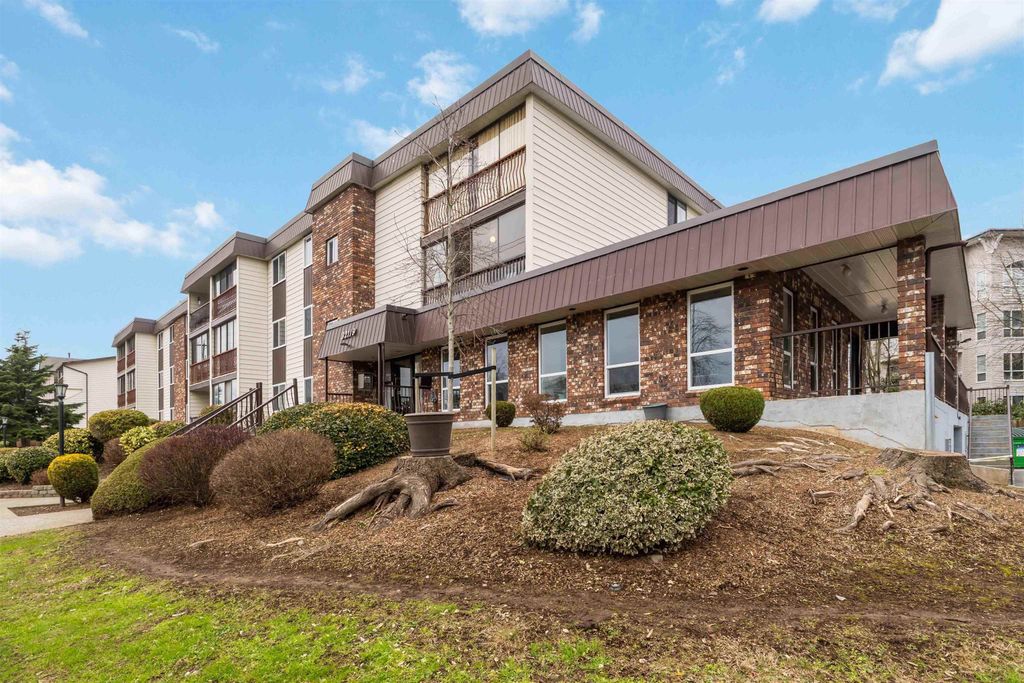 Photo of 32119 Old Yale Road #201, Abbotsford, BC V2T 2C8 (MLS # R3096807)