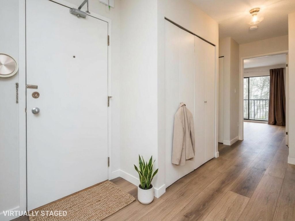 Photo of 32119 Old Yale Road #201, Abbotsford, BC V2T 2C8 (MLS # R3096807)