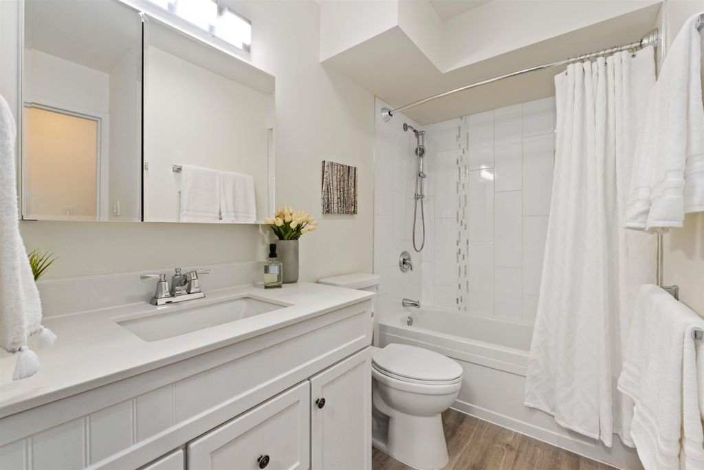 listing image 1109567329602165928