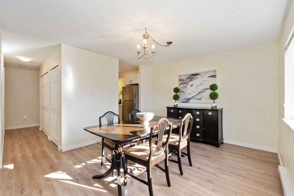 listing image 1100973889734927836