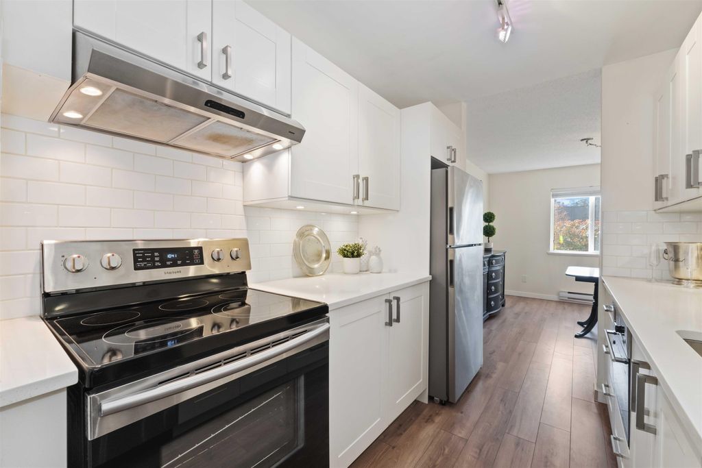 listing image 1106218382722440867