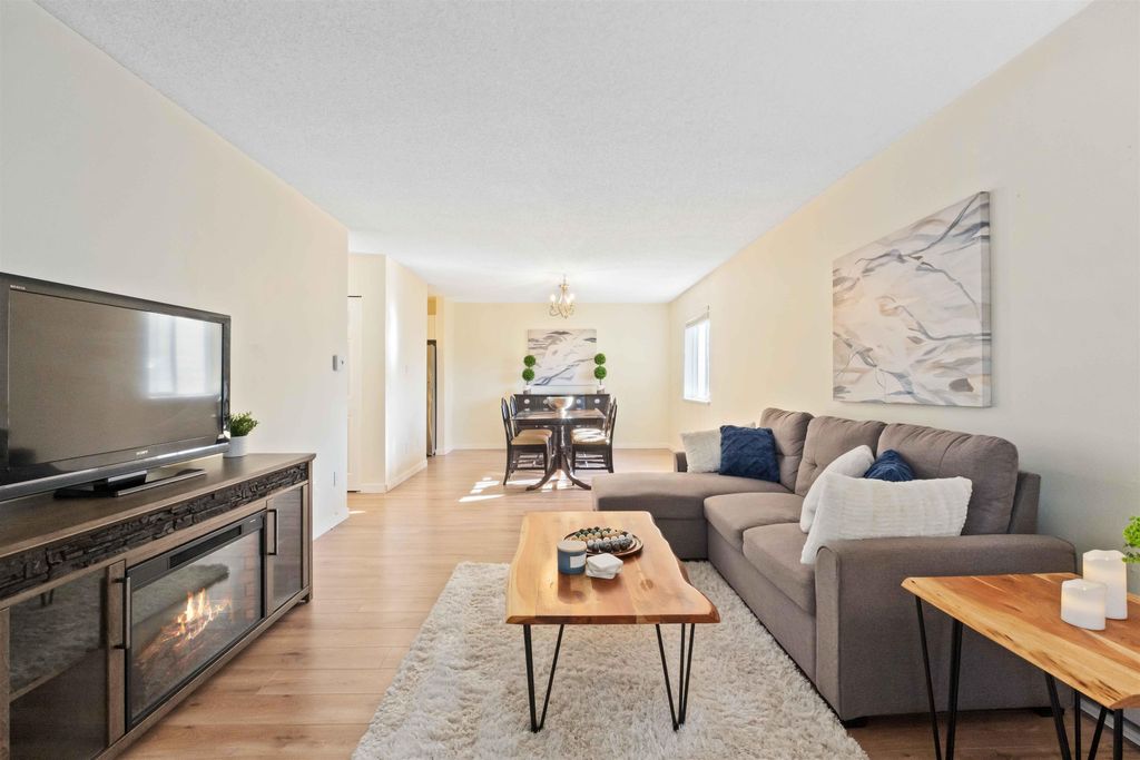 listing image 1105799968571195441