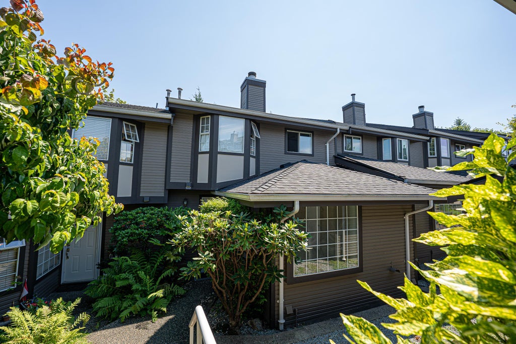 180-1140 CASTLE CRESCENT