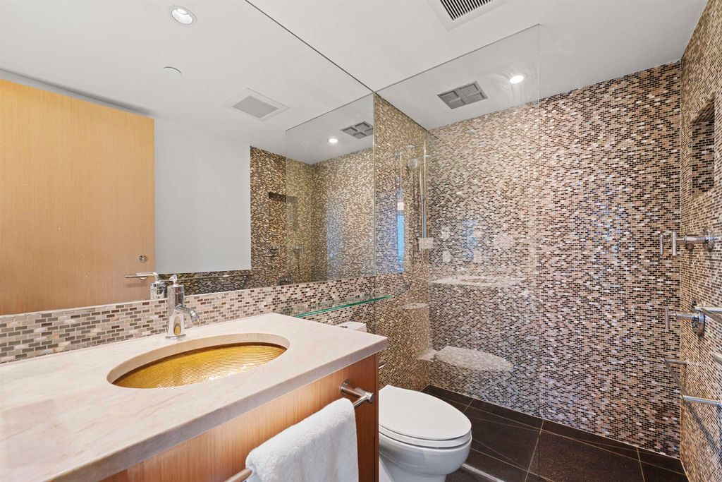 listing image 1103481937774033966