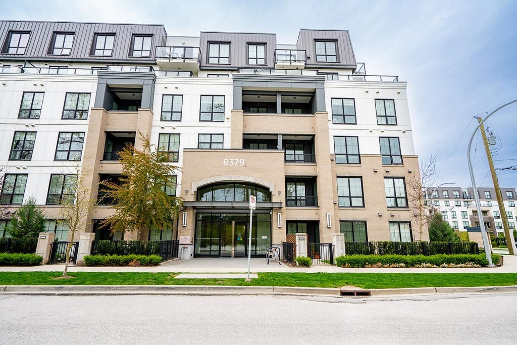 Photo of 8379 201 Street #604, Langley, BC V2Y 3S6 (MLS # R3142539)