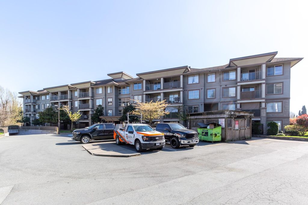 Photo of 45555 Yale Road #304, Chilliwack, BC V2P 0A9 (MLS # R3111703)