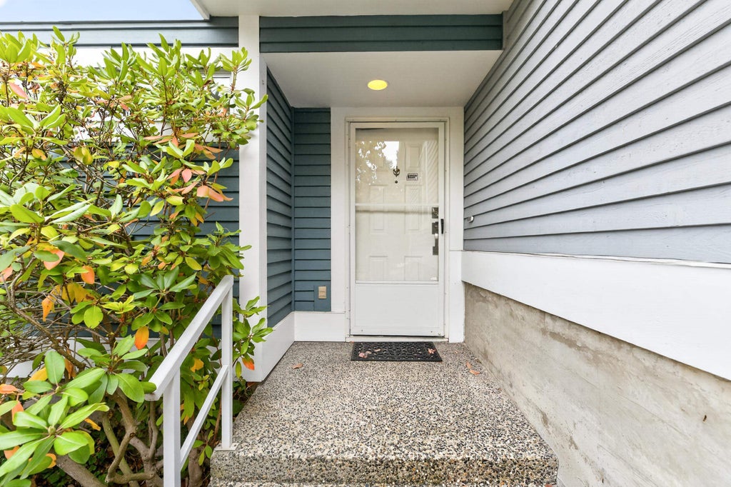 Photo of 4847 219 Street #45, Langley, BC V3A 8C1 (MLS # R3160870)