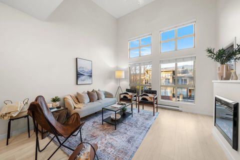 201 Morrissey Road 407 Port Moody BC V3H 0E5