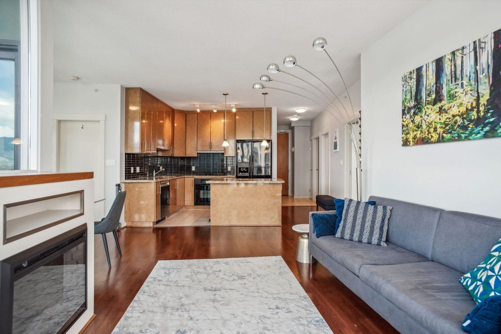 listing image 1109447580967619882