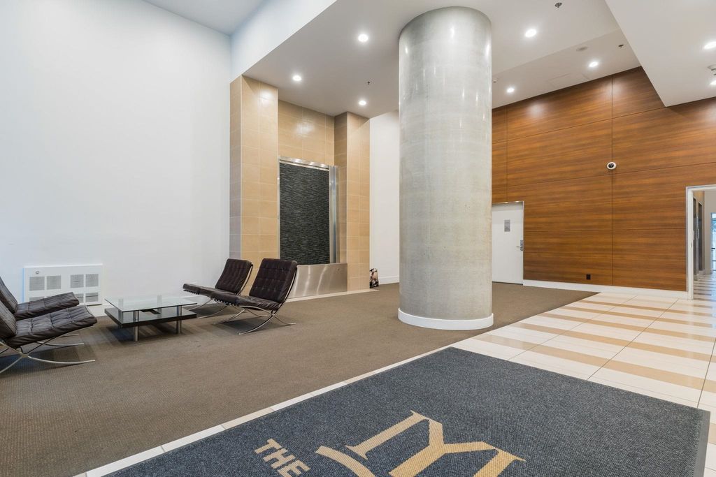 listing image 1100256831848588537
