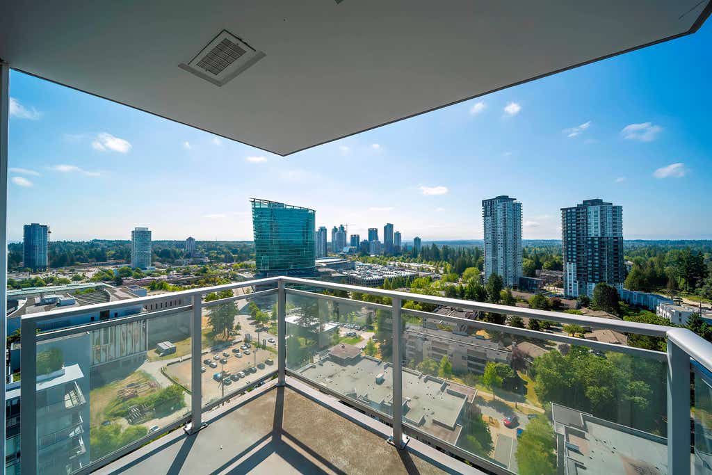 Photo of 13325 102a Avenue #2309, Surrey, BC V3T 0J5 (MLS # R3153610)