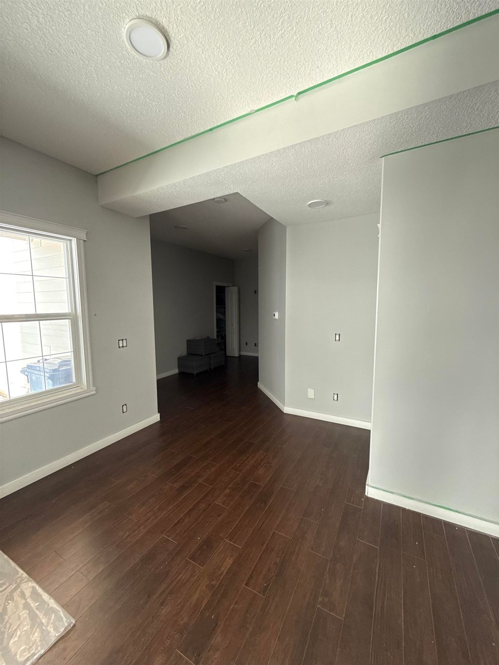 listing image 1108623696836592937