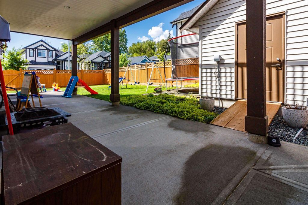 listing image 1104766744706038629