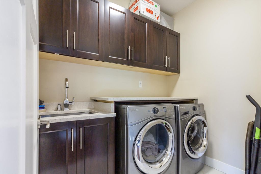 listing image 1107663155876616825