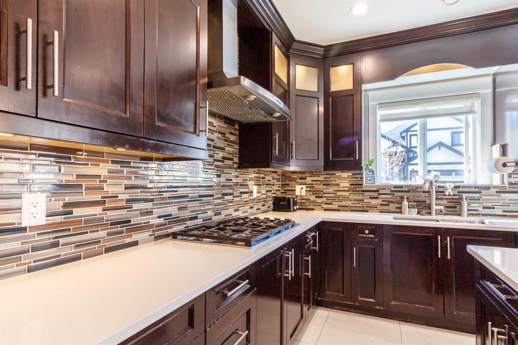 listing image 1104434128244091946
