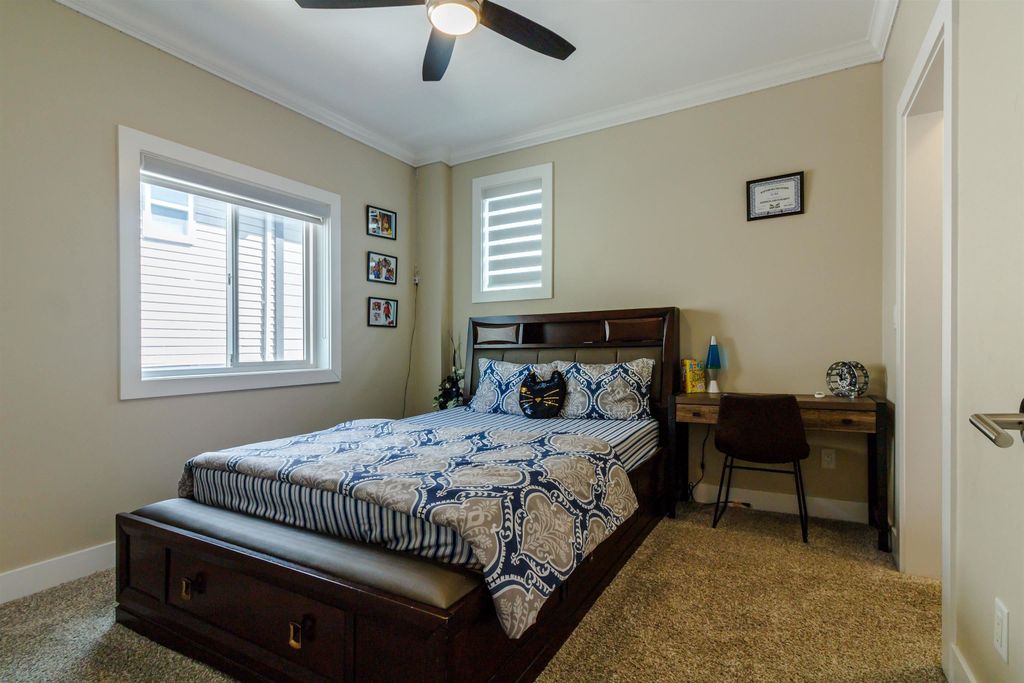 listing image 1103364503519841810