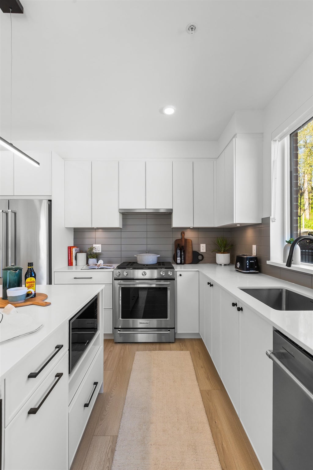 Photo of 2771 Montrose Avenue #203, Abbotsford, BC V2S 0R2 (MLS # R3117703)