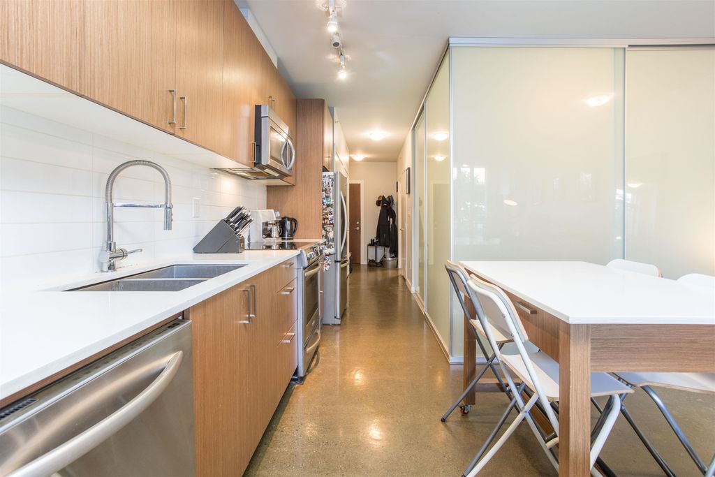listing image 1107681969075974208