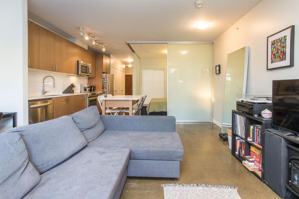 listing image 1100609153903399322