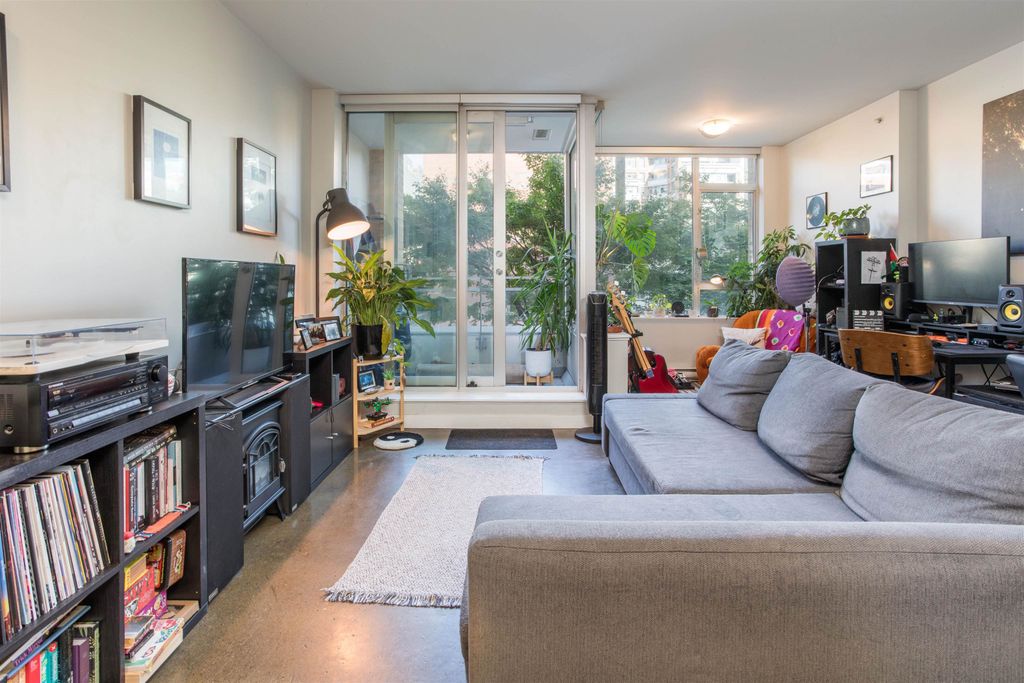 listing image 1108845479872749097