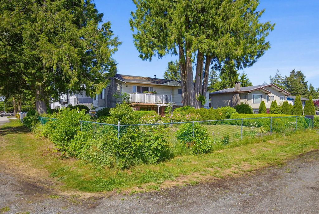 Photo of 27039 28b Avenue, Langley, BC V4W 3A5 (MLS # R3129942)