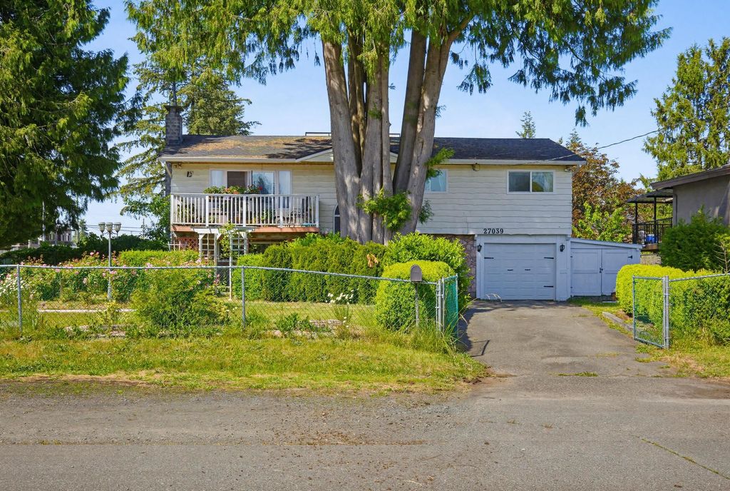 Photo of 27039 28b Avenue, Langley, BC V4W 3A5 (MLS # R3129942)
