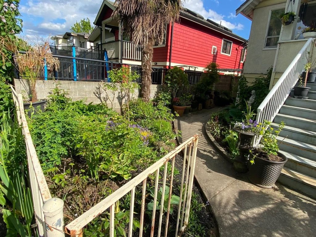 listing image 1100043122197400274