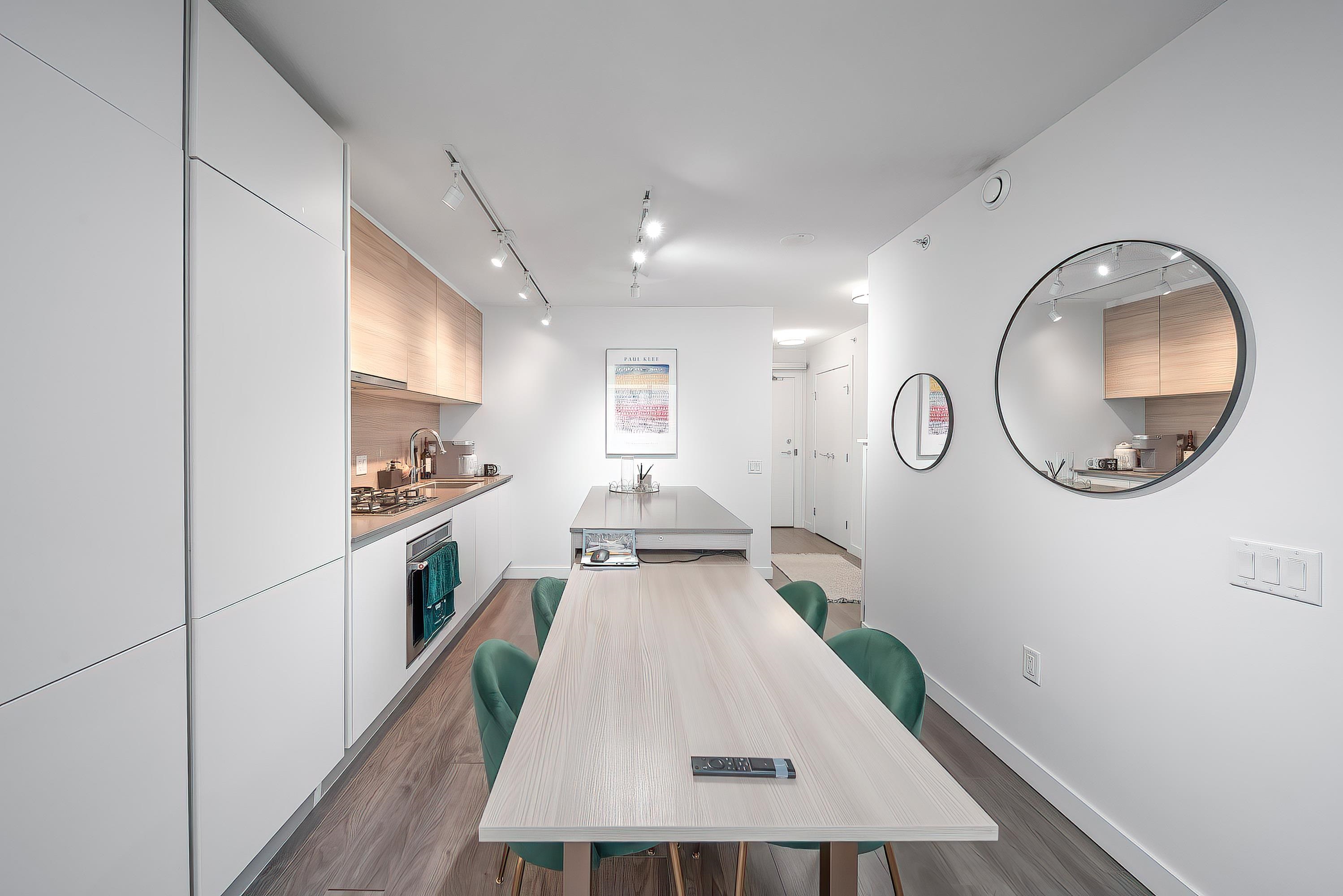 988 Quayside Drive 710