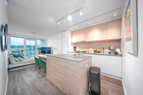 988 Quayside Drive 710 New Westminster BC V3M 0L5