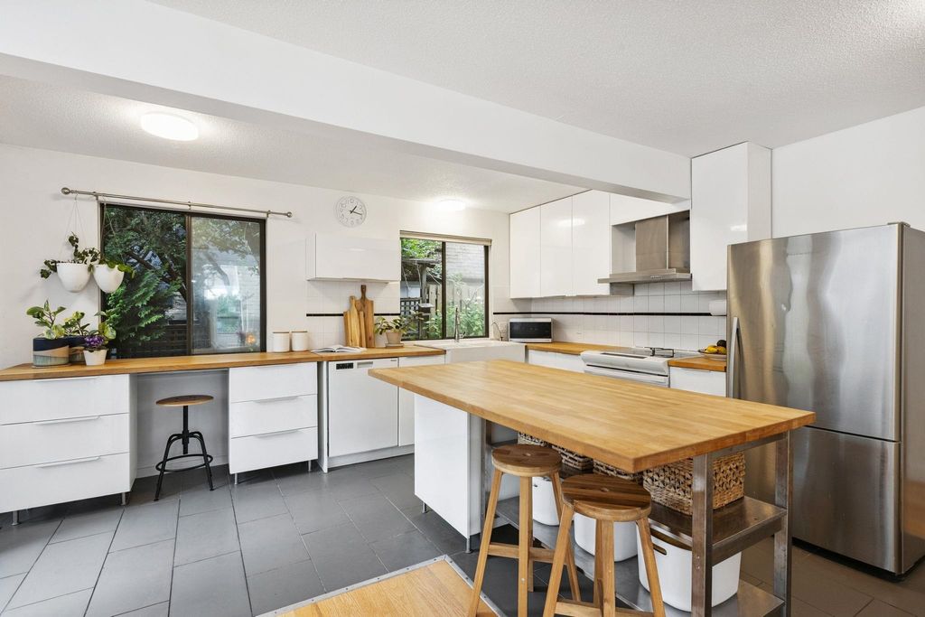 listing image 1109829434820765561
