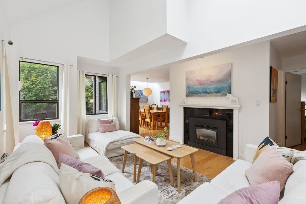 listing image 1102774143130854102