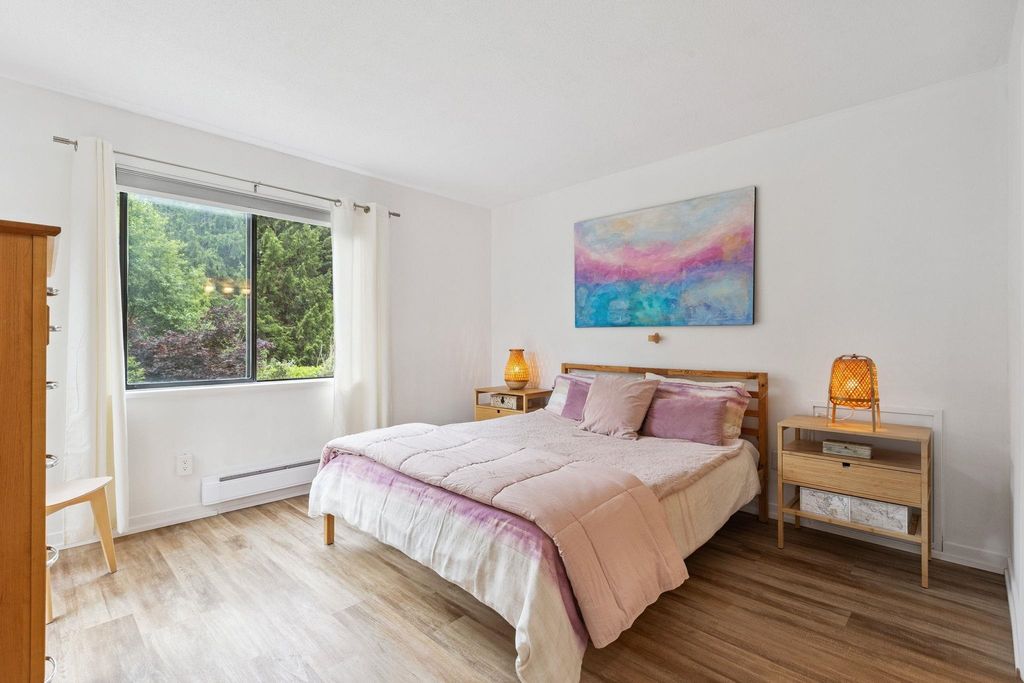 listing image 1104875131783192948