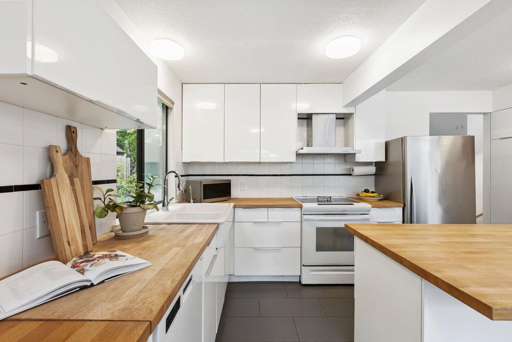 listing image 1103633807415166743