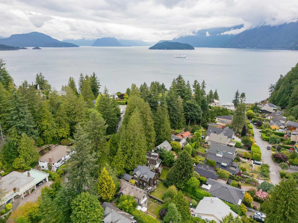 listing image 1109328505957091264