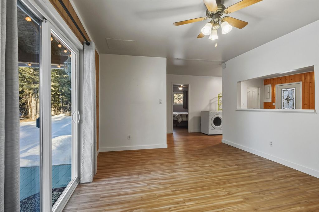 listing image 1103356746345865248