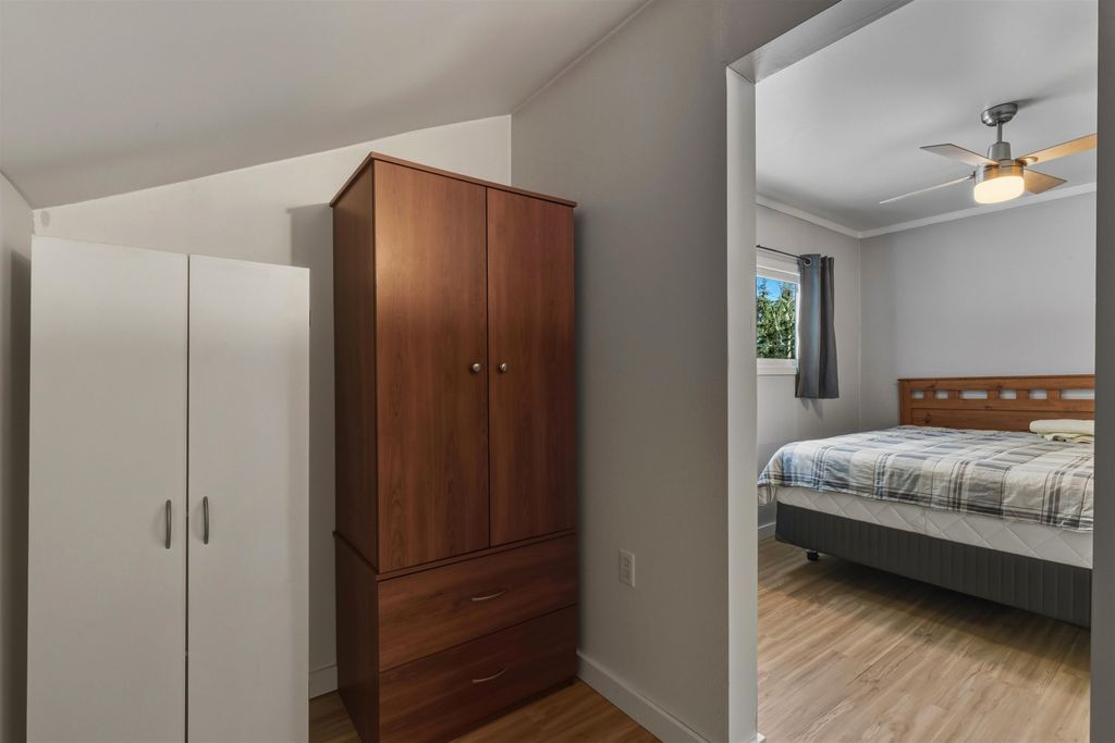 listing image 1107253572745982237