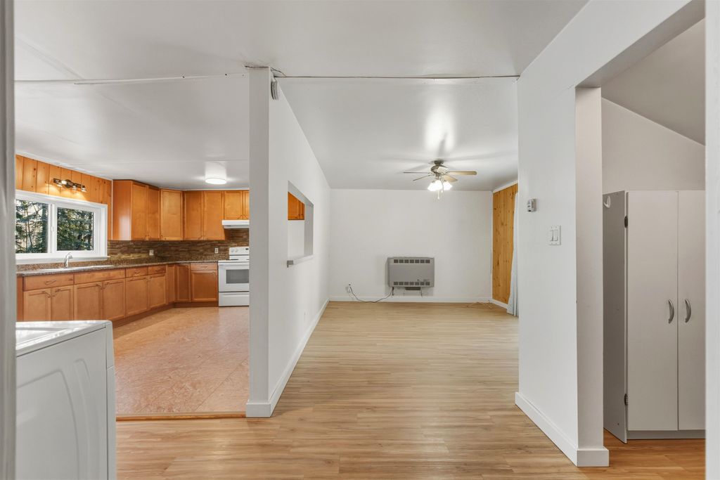 listing image 1103200692063094625