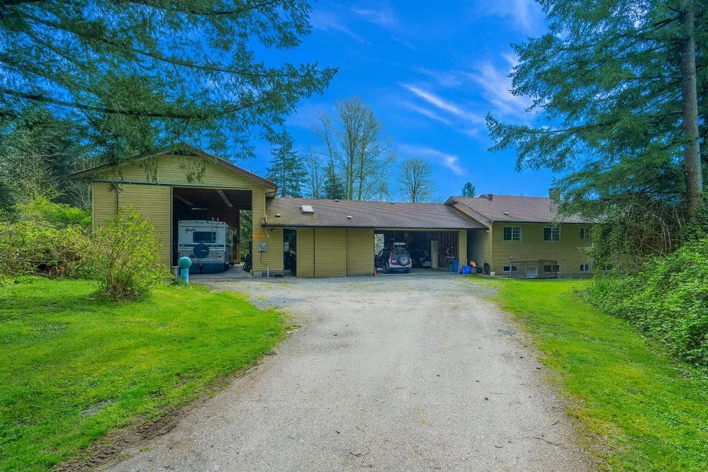 Photo of 24548 21b Avenue, Langley, BC V2Z 1J3 (MLS # R3143626)