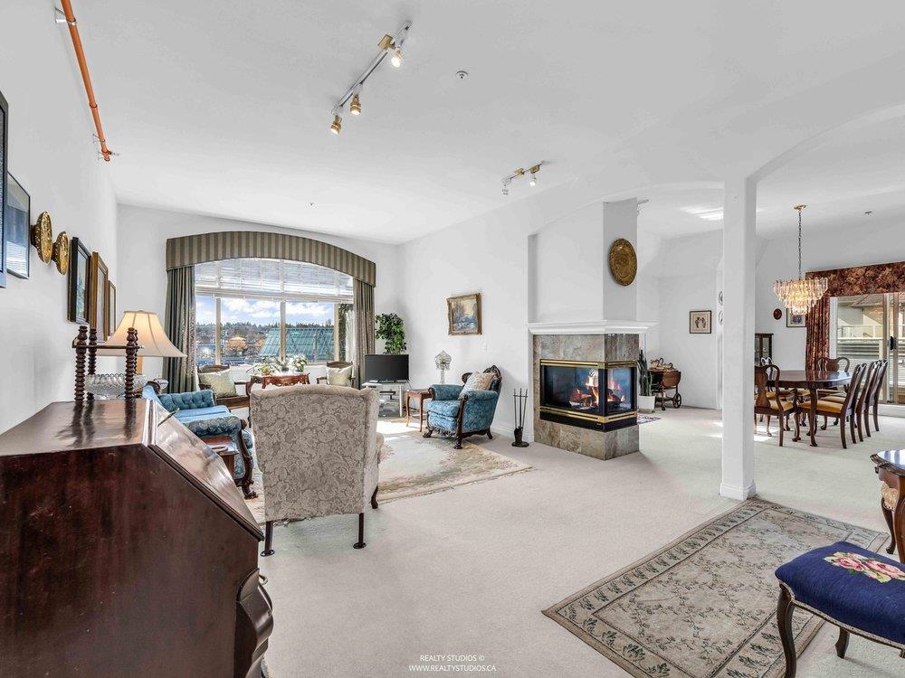 1248 Hunter Road B401