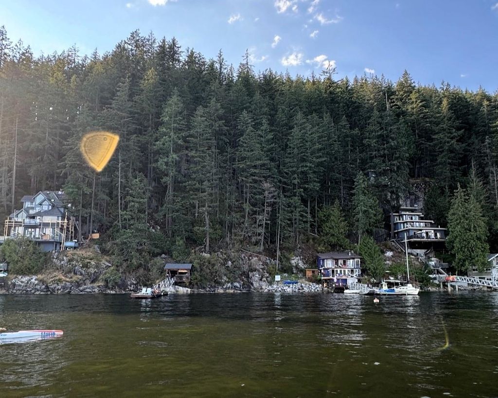 listing image 1102138337367638900