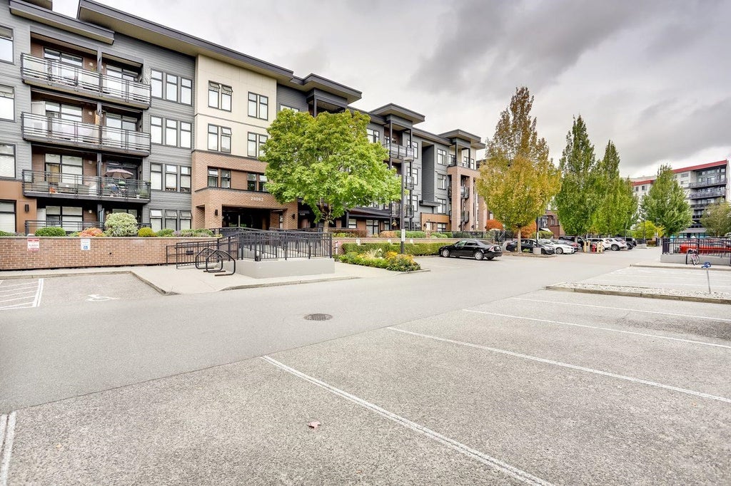 Photo of 20062 Fraser Highway #408, Langley, BC V3A 0E6 (MLS # R3165690)