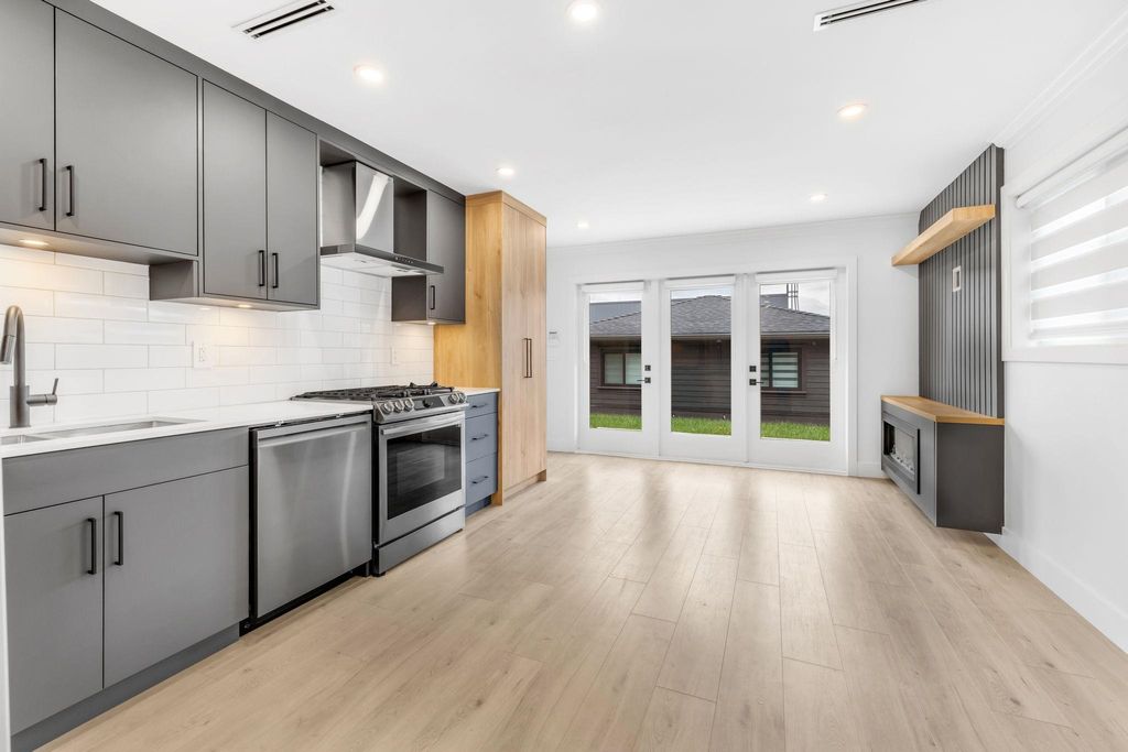 listing image 1108142828334375222