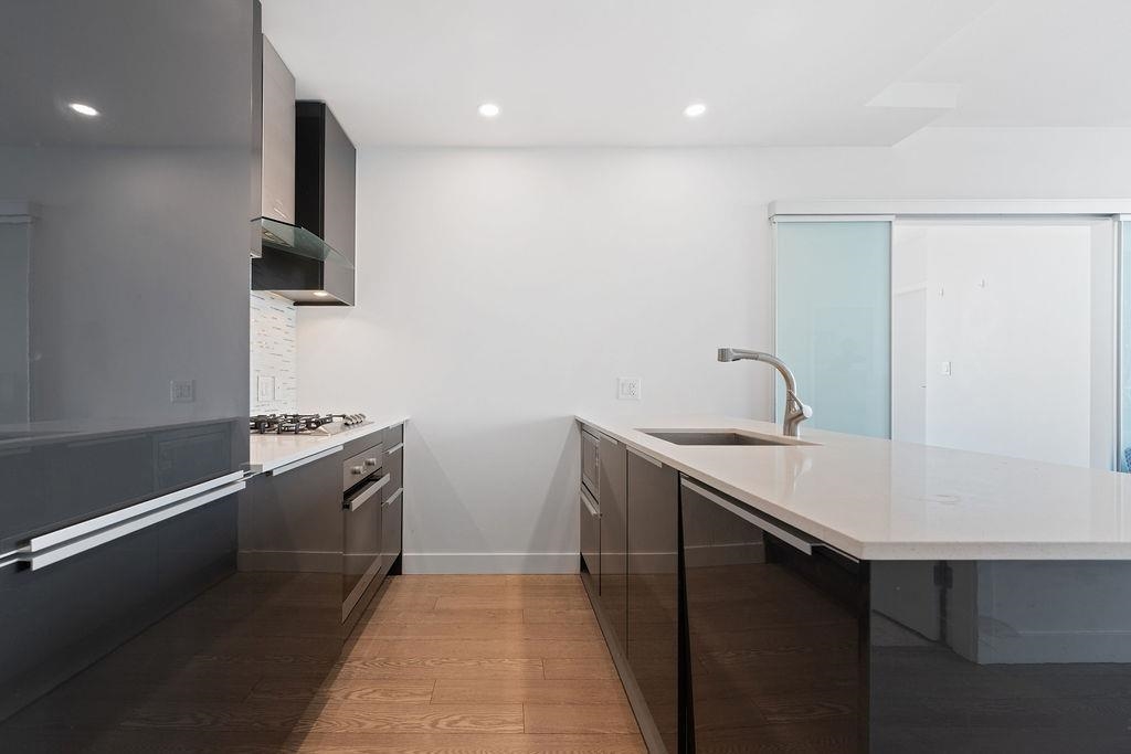 1283 Howe Street 2904