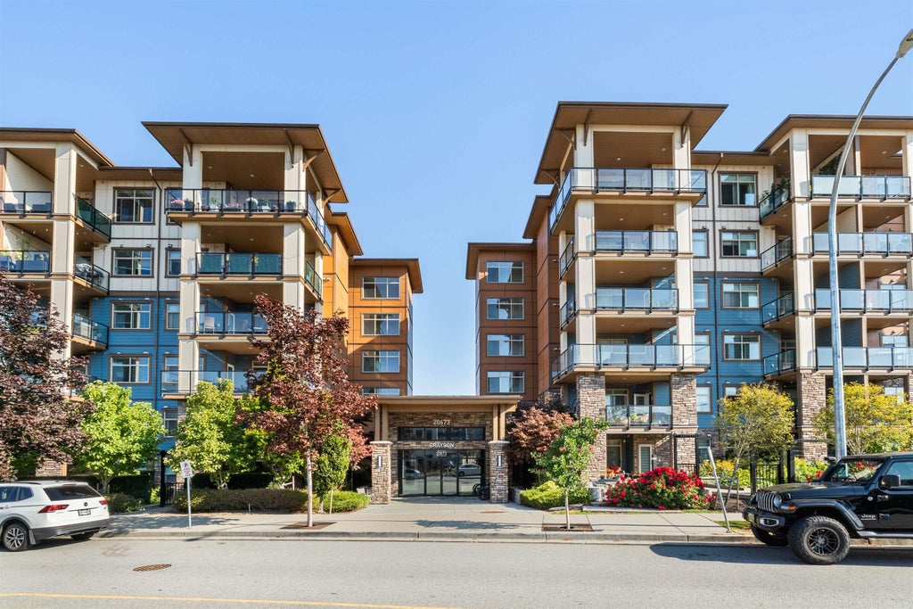 Photo of 20673 78 Avenue #621, Langley, BC V2Y 3K1 (MLS # R3158348)